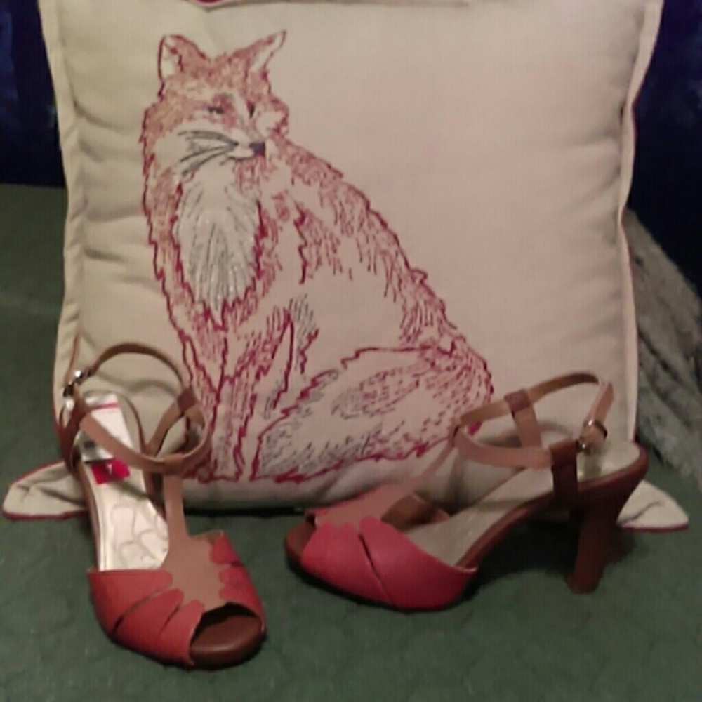 Giani Bernini Vintage Inspired Pumps